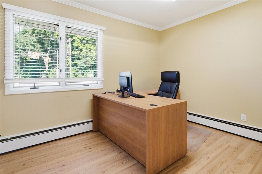 More Photos Of 198 Terry Rd, Smithtown Office For Sale