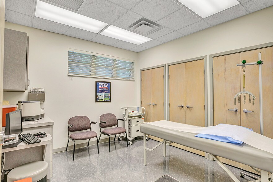 More Photos Of 2300 SE 17th St, Ocala Medical For Lease