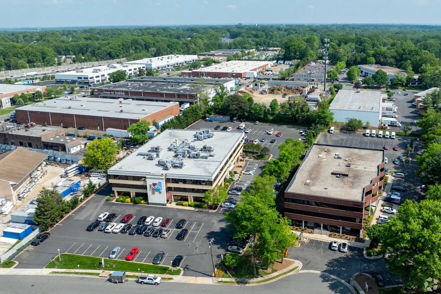 More Photos Of 8001 Forbes Pl, Springfield Office For Lease