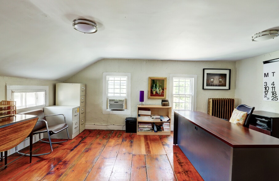 More Photos Of 1300 State Route 213, High Falls Restaurant For Lease