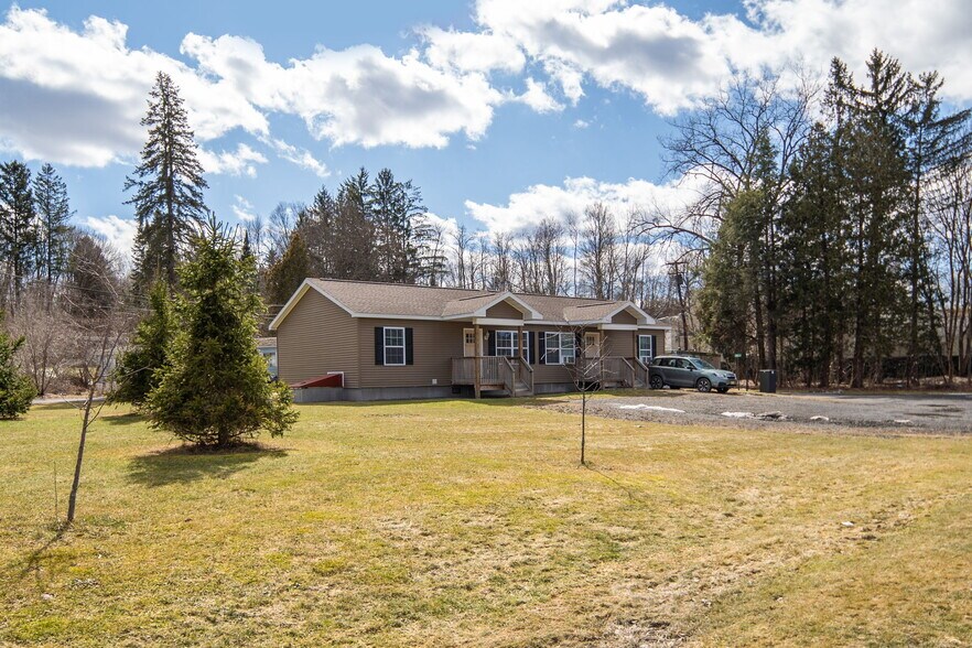 More Photos Of Graduate Drive, Ithaca Manufactured Housing Mobile Home Park For Sale