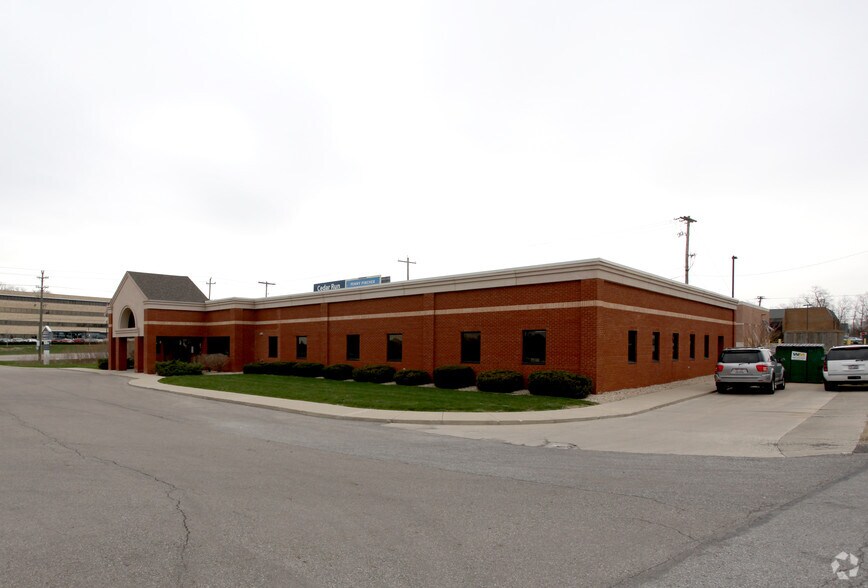 More Photos Of 6075 E Broad St, Columbus Medical For Lease