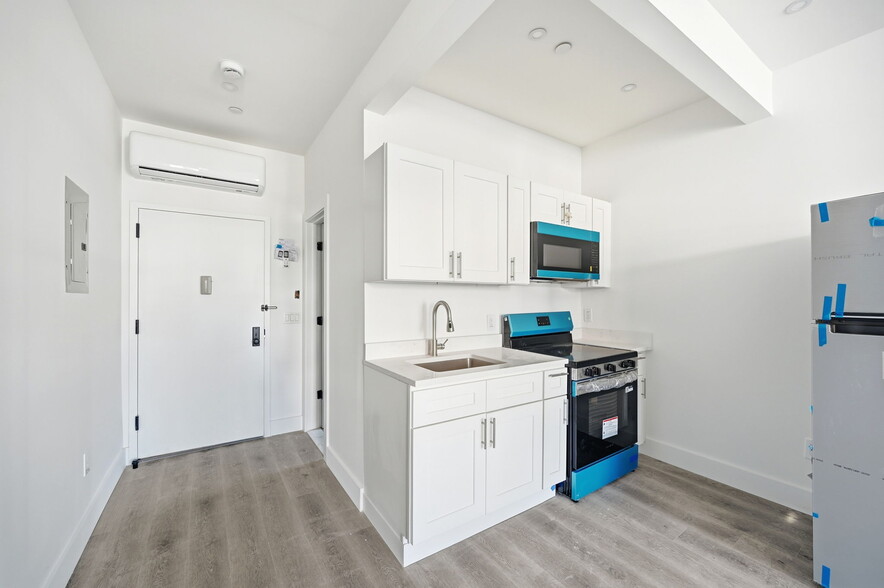 More Photos Of 2152 Muliner Ave, Bronx Apartments For Sale