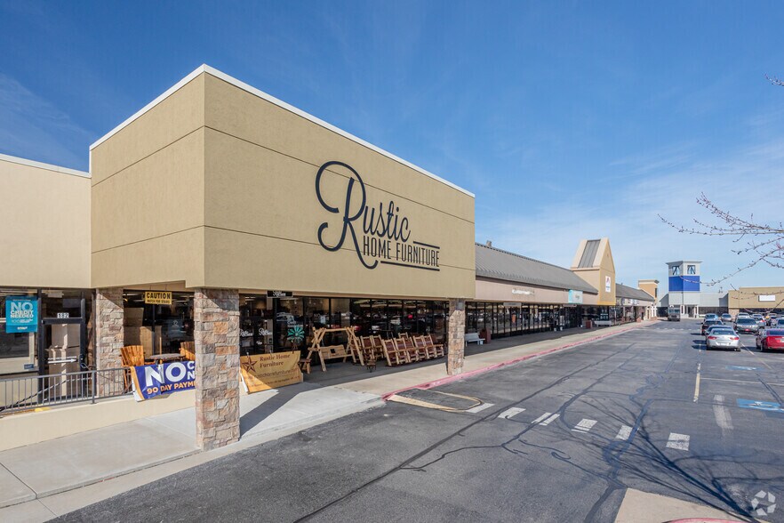 More Photos Of 5320 W Sunset Ave, Springdale Unknown For Lease