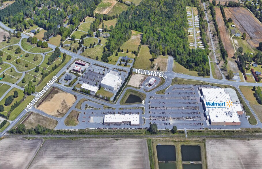 More Photos Of 4600 E 10th St, Greenville General Retail For Lease