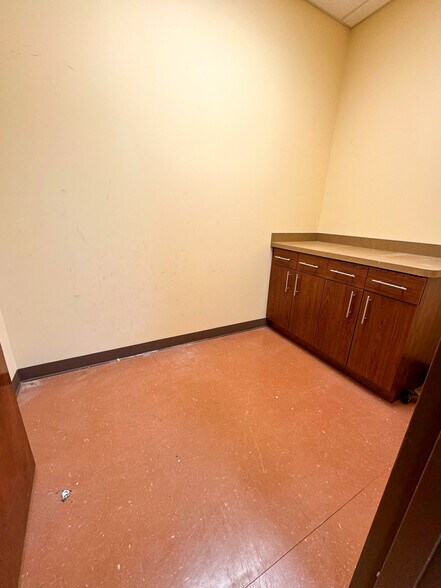 More Photos Of 1930 Powder Springs Rd, Marietta Medical For Lease