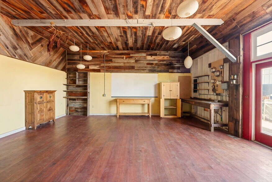 More Photos Of 80 Race St, San Jose Storefront Retail Residential For Sale