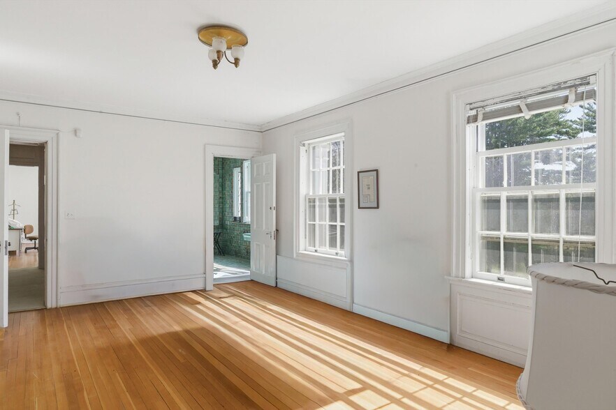 More Photos Of 2255 Ballston Ave, Saratoga Springs Restaurant For Sale