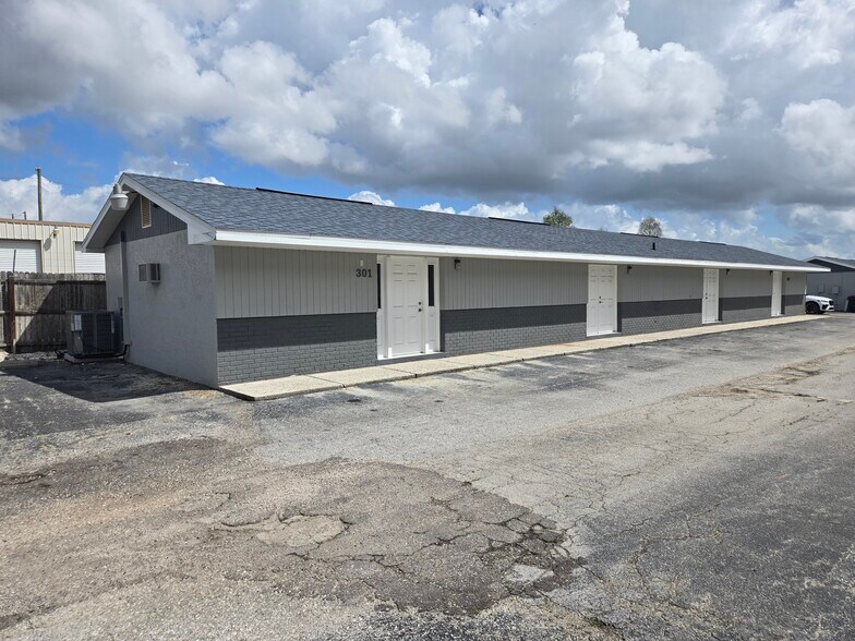 More Photos Of 11151 66th St N, Largo Office For Lease