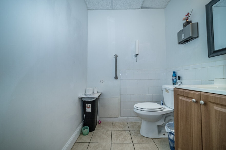 More Photos Of 8632-8638 Centreville Rd, Manassas Storefront Retail Office For Sale