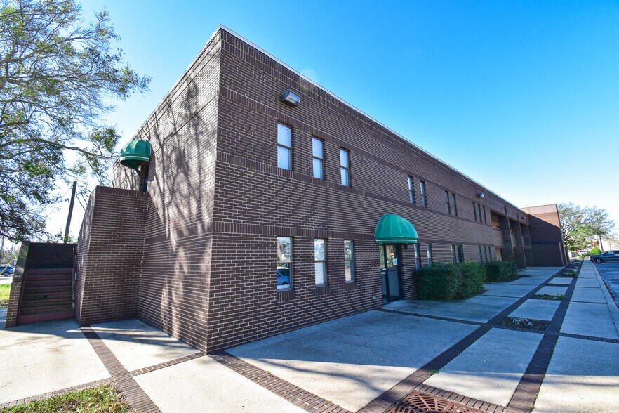 More Photos Of 1 S A St, Pensacola Office For Lease