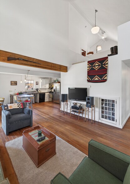 More Photos Of 411 N 500 W, Moab General Retail For Sale