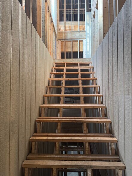 More Photos Of 116 W Solomon St, Griffin Restaurant For Lease