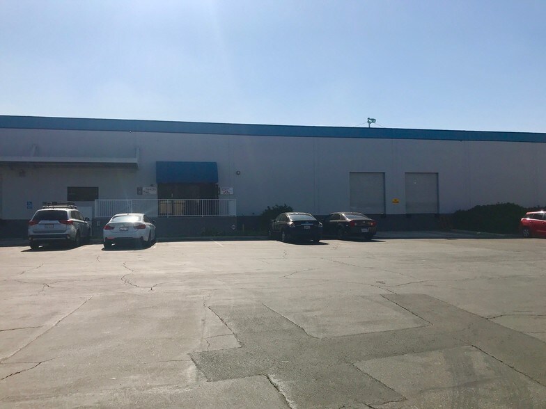 More Photos Of 1801 Highland Ave, Duarte Warehouse For Lease