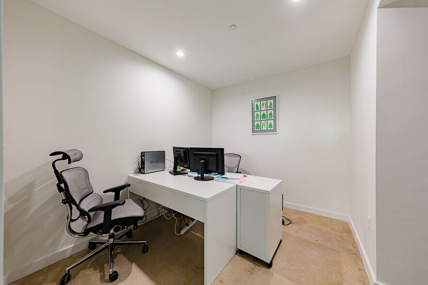 More Photos Of 350 S Miami Ave, Miami Apartments For Sale