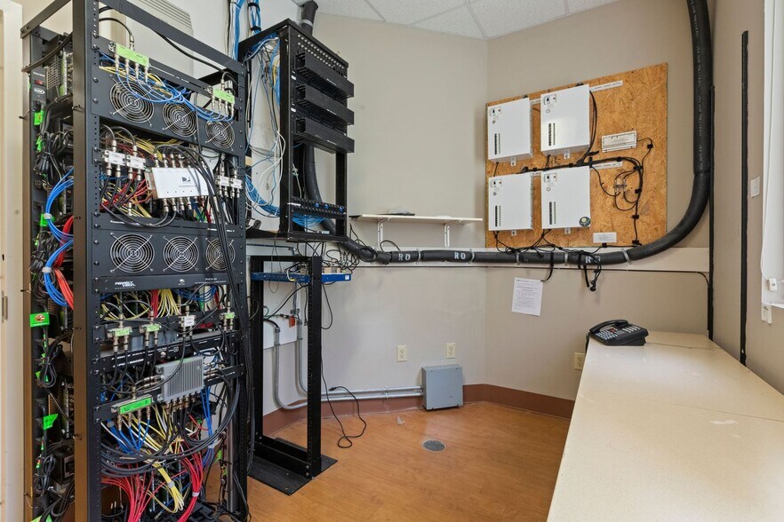 More Photos Of 1922 K M Wicker Memorial Dr, Sanford Medical For Lease