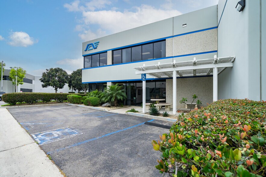 More Photos Of 231 W Blueridge Ave, Orange Manufacturing For Sale