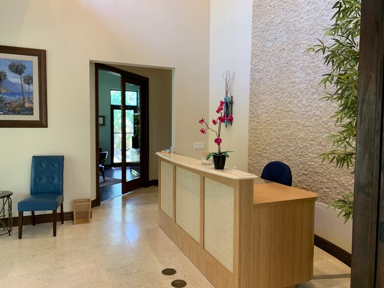 More Photos Of 1025 W Indiantown Rd, Jupiter Office For Lease