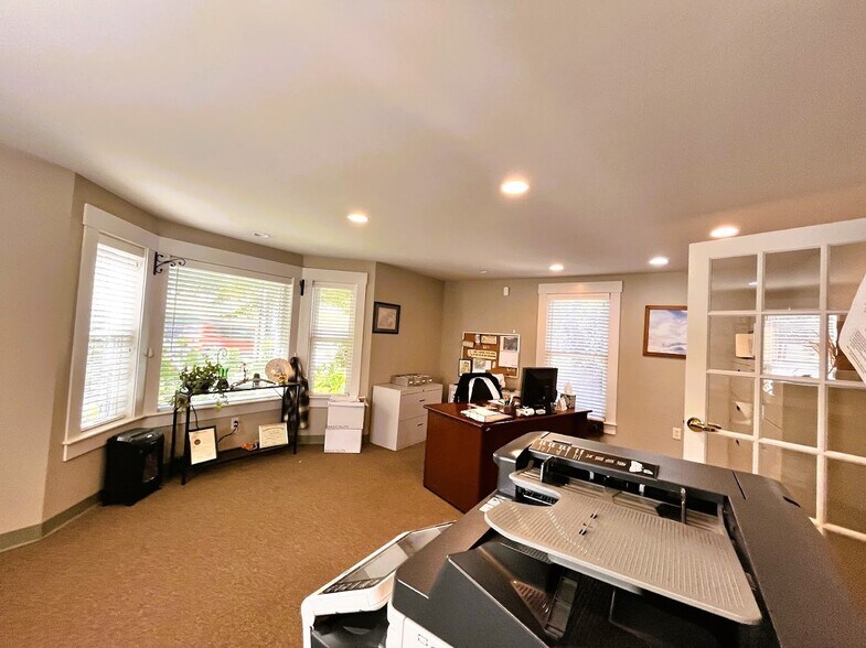More Photos Of 214 N State St, Concord Office For Sale