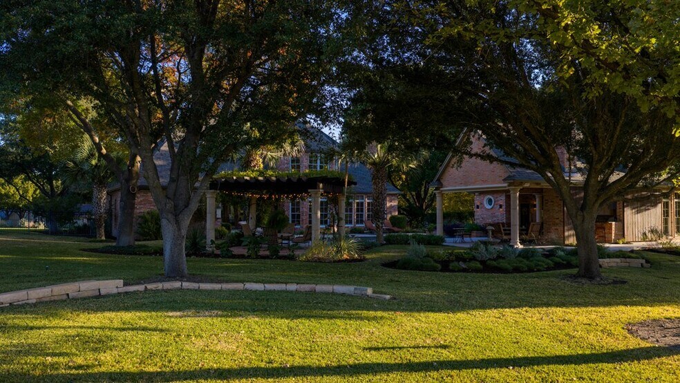 More Photos Of 2409 Commerce st, San Saba Land For Sale