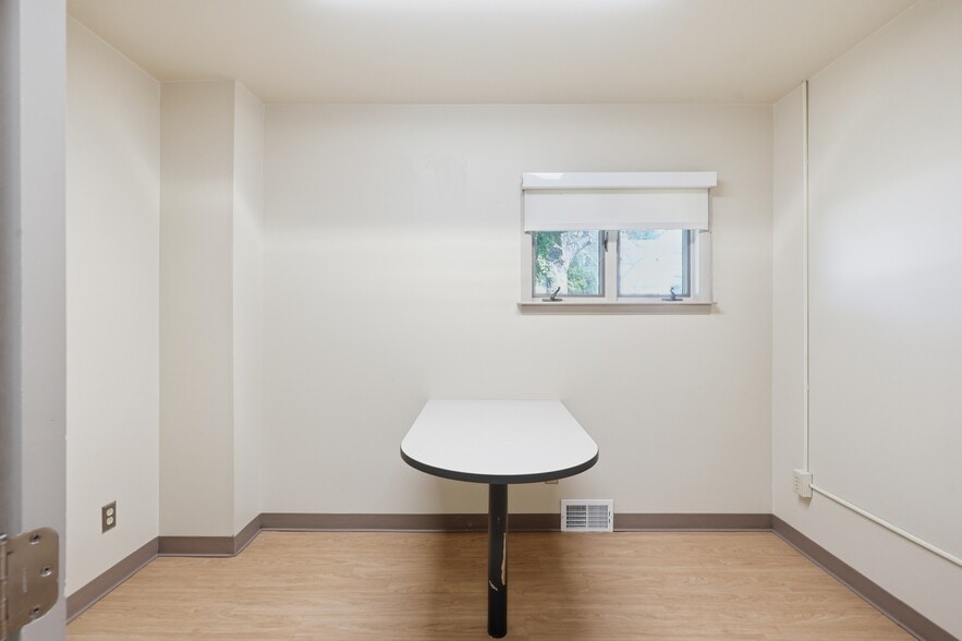 More Photos Of 222 Gibbsboro Rd, Clementon Office For Sale