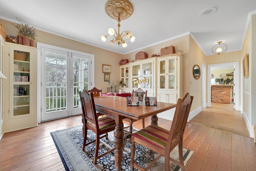 More Photos Of 77 Main St, Sutter Creek Hospitality For Sale