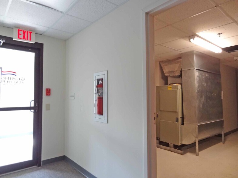 More Photos Of 1311-1319 Pineview Dr, Morgantown Medical For Lease