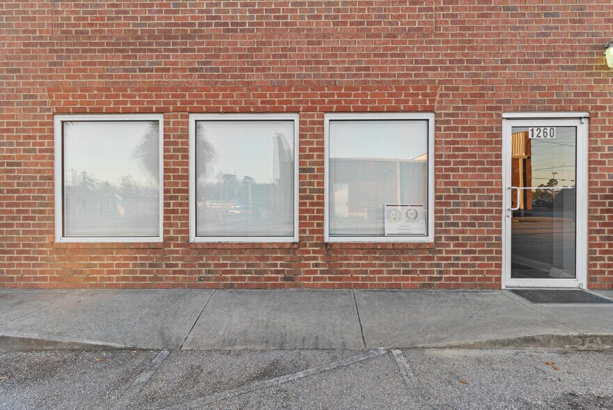More Photos Of 1260-1266 Ridgewood Dr, Orangeburg Freestanding For Sale