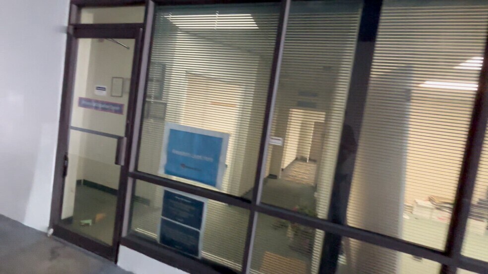 Primary Photo Of 4809 E Busch Blvd, Tampa Office For Sale