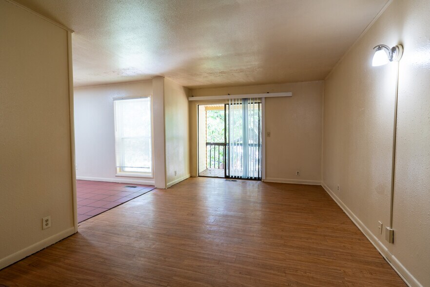 More Photos Of 1630 S 2nd St, Louisville Apartments For Sale