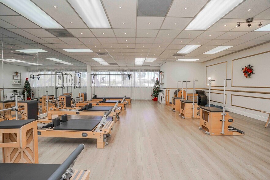 More Photos Of 4128 W Commonwealth Ave, Fullerton Office For Sale