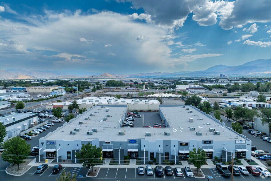 More Photos Of 2205 Glendale Ave, Sparks Flex For Lease