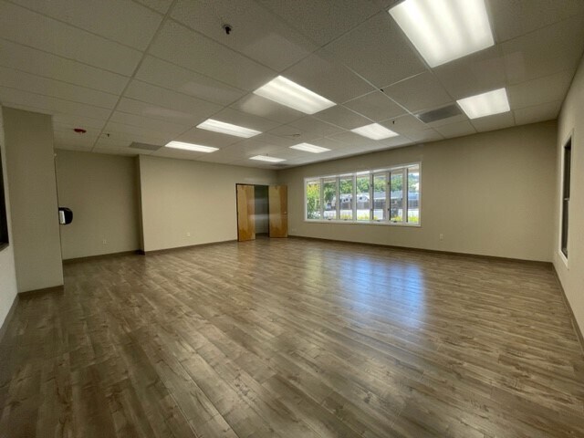 More Photos Of 1241 Alamo Dr, Vacaville Office For Lease