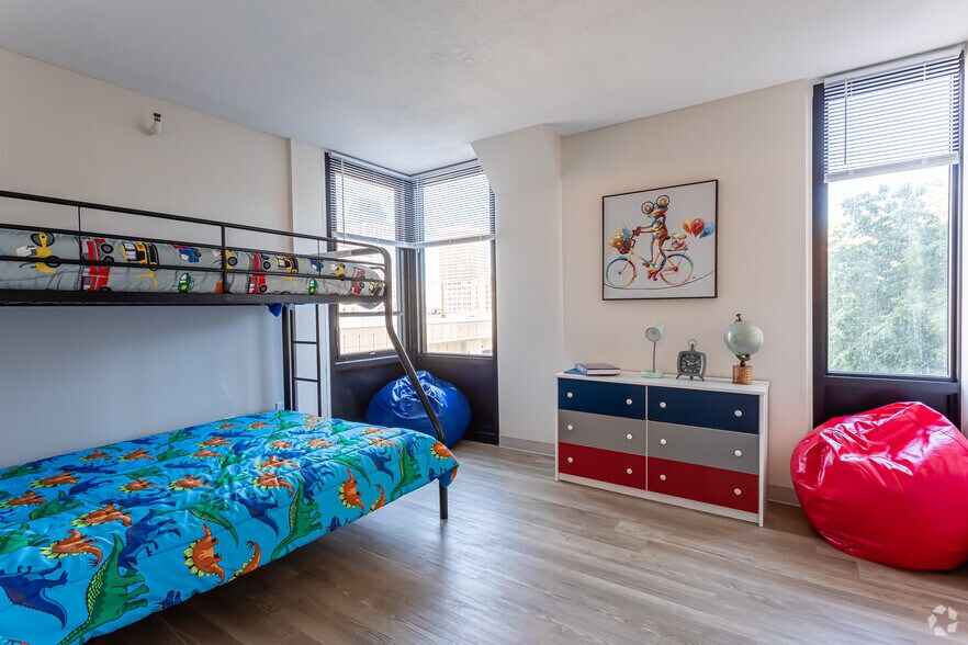 More Photos Of 10 Chestnut St, Springfield Multifamily For Sale