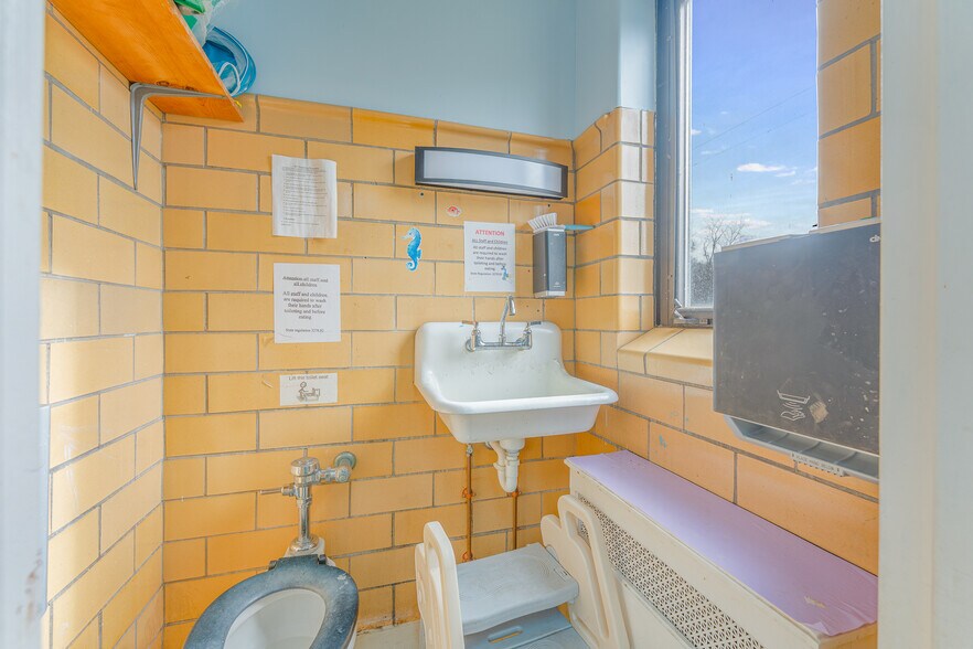 More Photos Of 300 North St, Waynesburg Schools For Sale