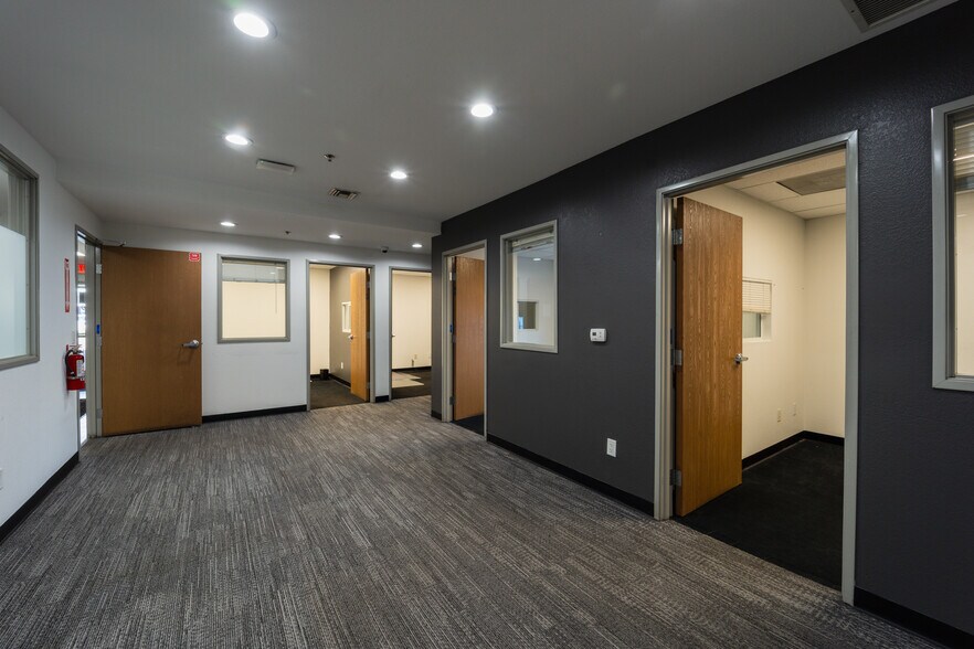 More Photos Of 11473 Penrose St, Sun Valley Land For Lease