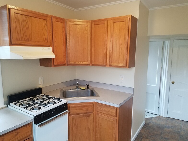 More Photos Of 99 Valley Rd, Montclair Apartments For Sale