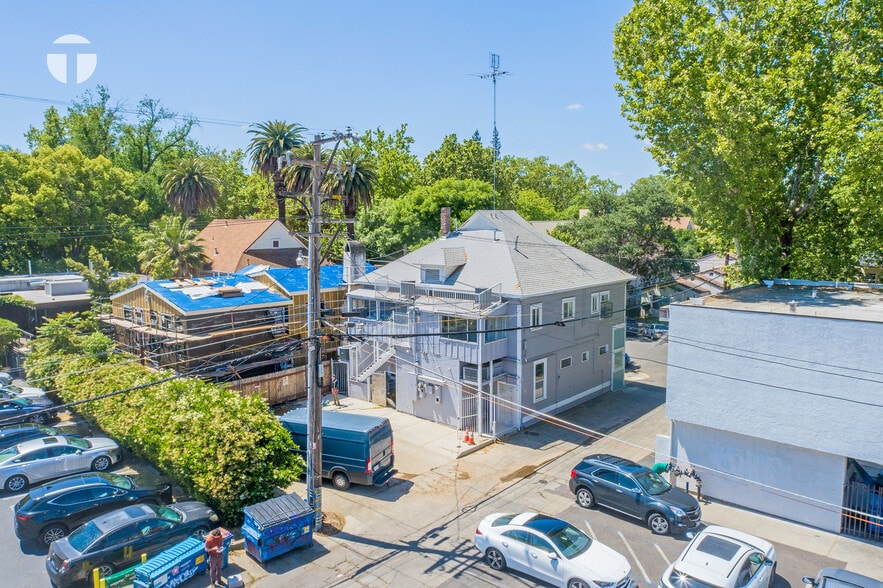 More Photos Of 1117 24th St, Sacramento Storefront Retail Residential For Lease