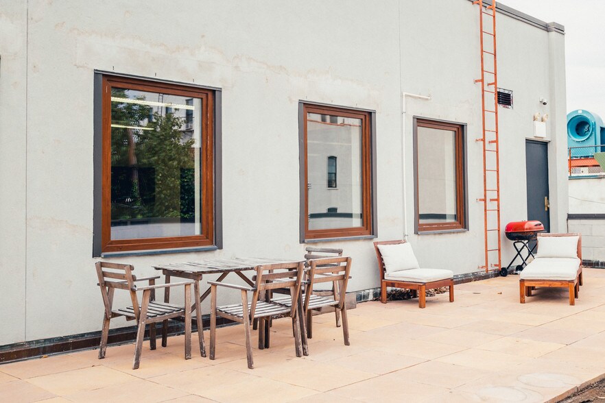 More Photos Of 384 Troutman St, Brooklyn Loft Creative Space For Lease