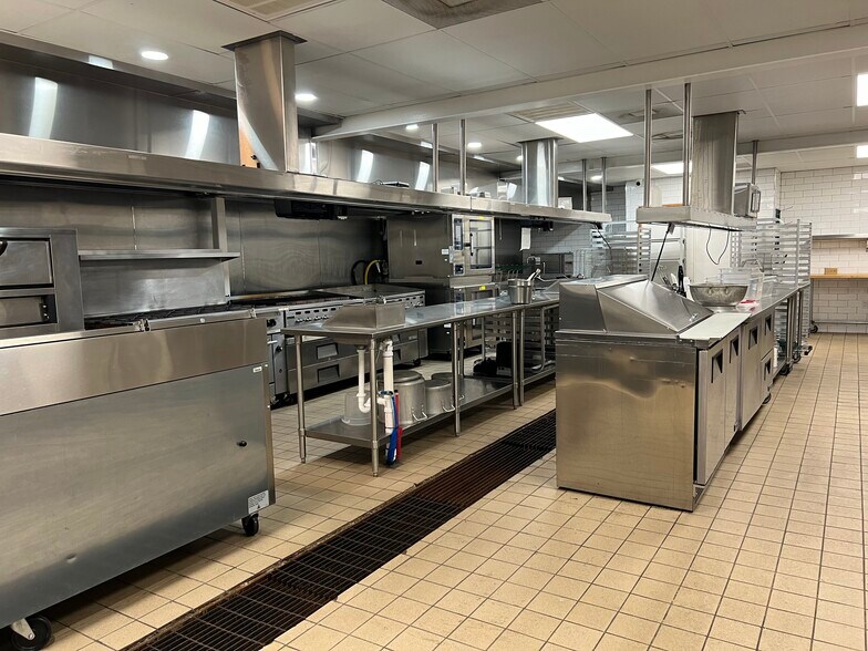 More Photos Of 1300 Gould Ave, Fort Worth Restaurant For Sale
