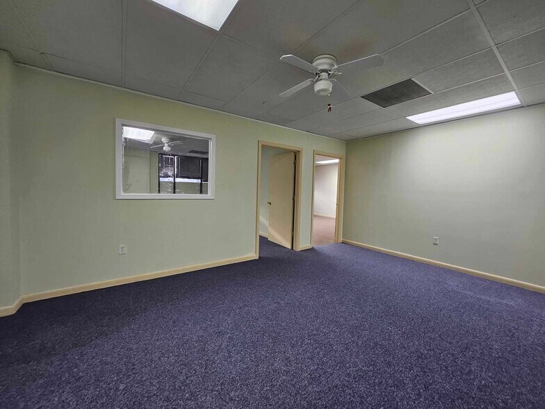 More Photos Of 6014 Duraleigh Rd, Raleigh Storefront Retail Office For Lease