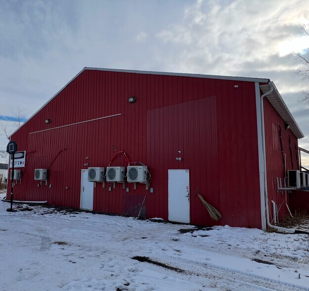 More Photos Of 3660 Patterson Rd, Bay City Specialty For Sale