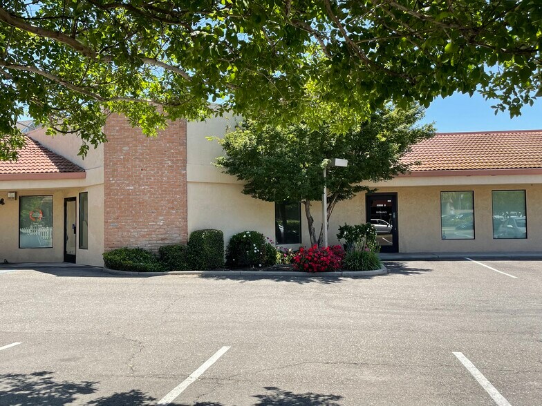 More Photos Of 6409 Folsom Blvd, Sacramento Medical For Lease