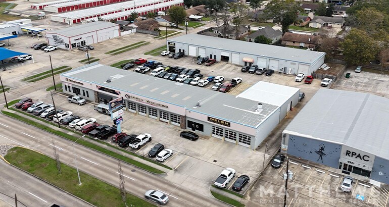 Primary Photo Of 4201 Center St, Deer Park Light Distribution For Lease