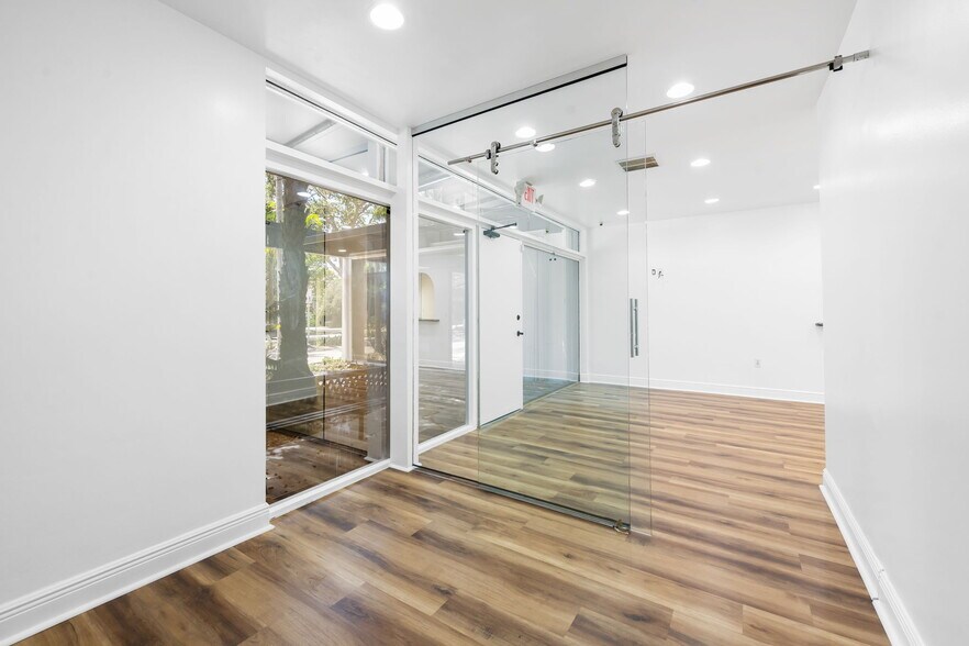 More Photos Of 100 SE 15th Ave, Fort Lauderdale Medical For Lease