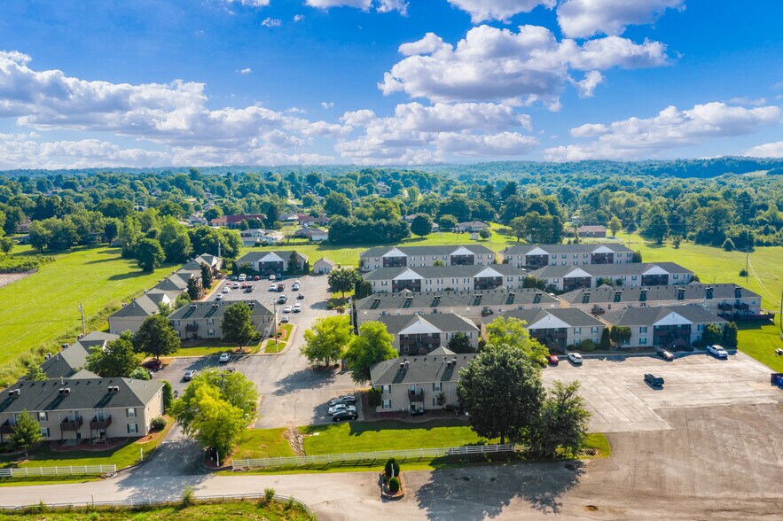 More Photos Of 111 Erie Ct, Shepherdsville Apartments For Sale