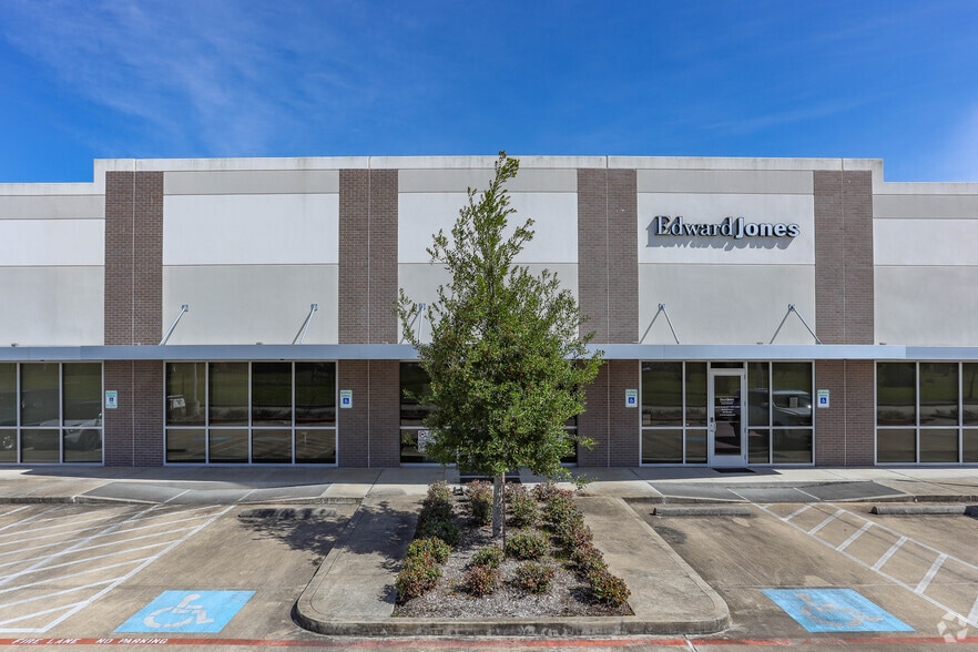 More Photos Of 2830 FM 565, Mont Belvieu Flex For Lease