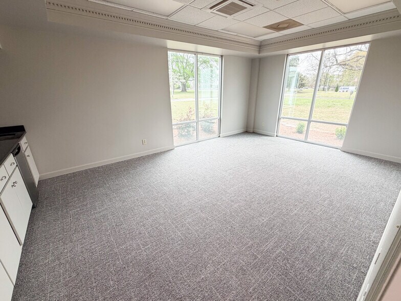 More Photos Of 1011 Cedar Lake Rd SE, Decatur Warehouse For Lease