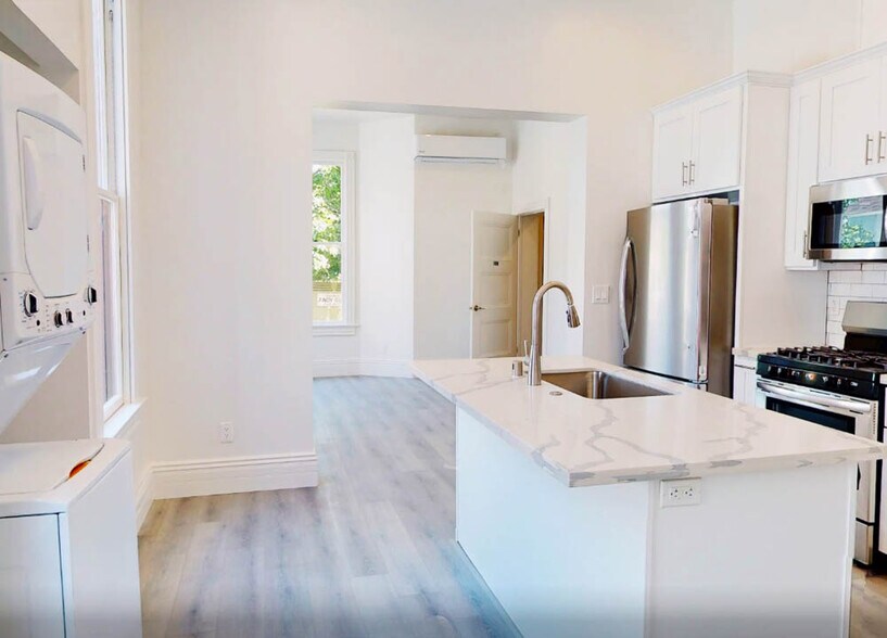 More Photos Of 1030 W 23rd St, Los Angeles Apartments For Sale
