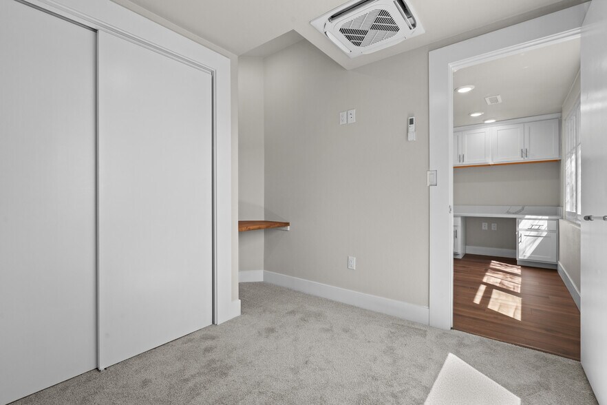 More Photos Of 50 Berrum Pl, Reno Apartments For Sale